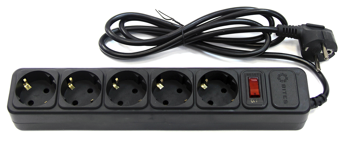 Сетевой фильтр 5bites SP5B-130 5S, 3х0.75мм2, 3м, черный Сетевой фильтр 5bites SP5B-130 5S, 3х0.75мм2, 3м, черный