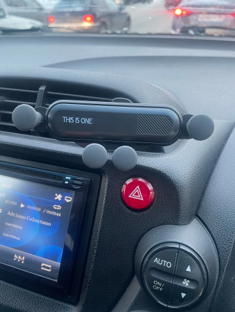 Автомобильный гравитационный держатель для телефона MOD03 на воздуховод (дефлектор), черный