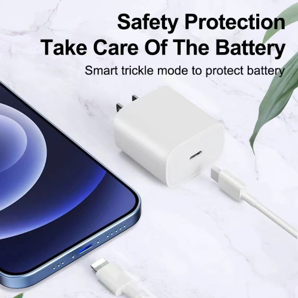 Дата-кабель для быстрой зарядки Lightning - USB-C PD 12W 3A, 1 метр, белый Дата-кабель для быстрой зарядки Lightning - USB-C PD 12W 3A, 1 метр, белый