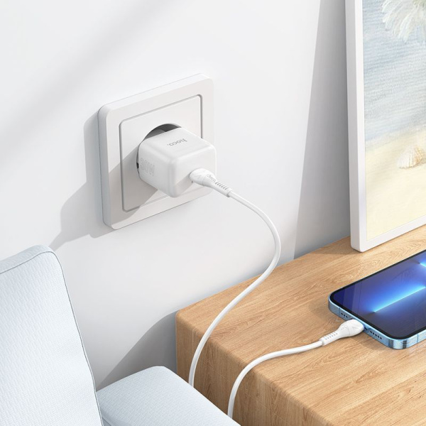 Зарядное устройство сетевое - блок питания HOCO N32, USB Type-C PD30W, белый Зарядное устройство сетевое - блок питания HOCO N32, USB Type-C PD30W, белый