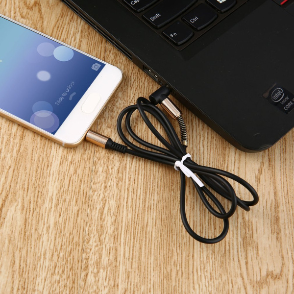 Кабель jack 3.5mm (AUX) PRO, папа-папа, 1 метр, черный Кабель jack 3.5mm (AUX) PRO, папа-папа, 1 метр, черный