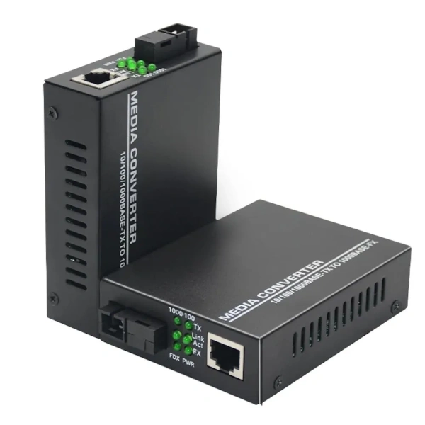 Медиаконвертер - удлинитель - коммутатор оптический 1xRJ45 10/100/1000MB - 1xSC до 3км одномодовый одноволоконный, комплект Медиаконвертер - удлинитель - коммутатор оптический 1xRJ45 10/100/1000MB - 1xSC до 3км одномодовый одноволоконный, комплект